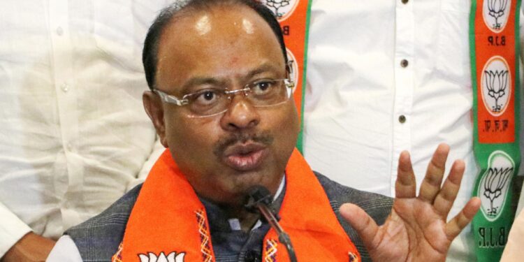 ४० पट नजराणा रद्द; औद्योगिक प्रकल्पांना ३ वर्षांची मुदतवाढ – विधेयक विधानसभेत मंजूर